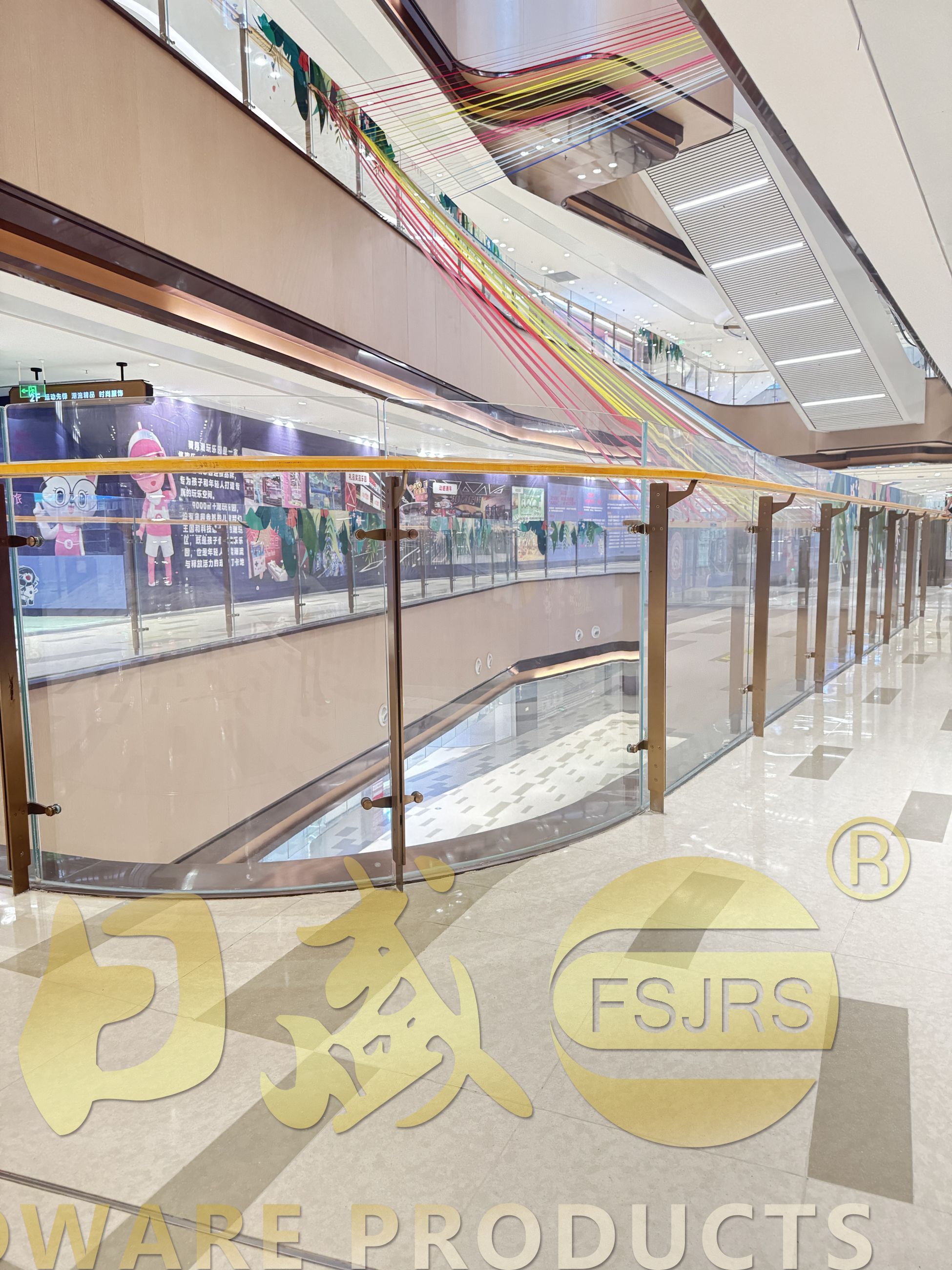 不銹鋼護(hù)欄廠家佛山環(huán)球港商場護(hù)欄工程案例